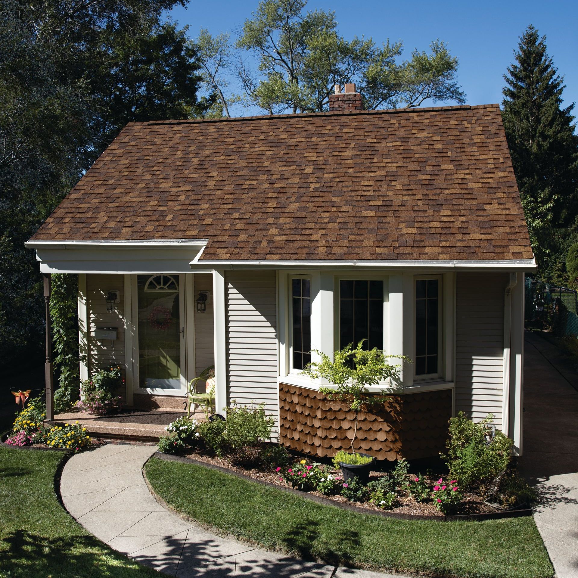 asphalt shingle roofing